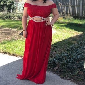 SPEECHLESS prom dress Macy’s plus off shoulder